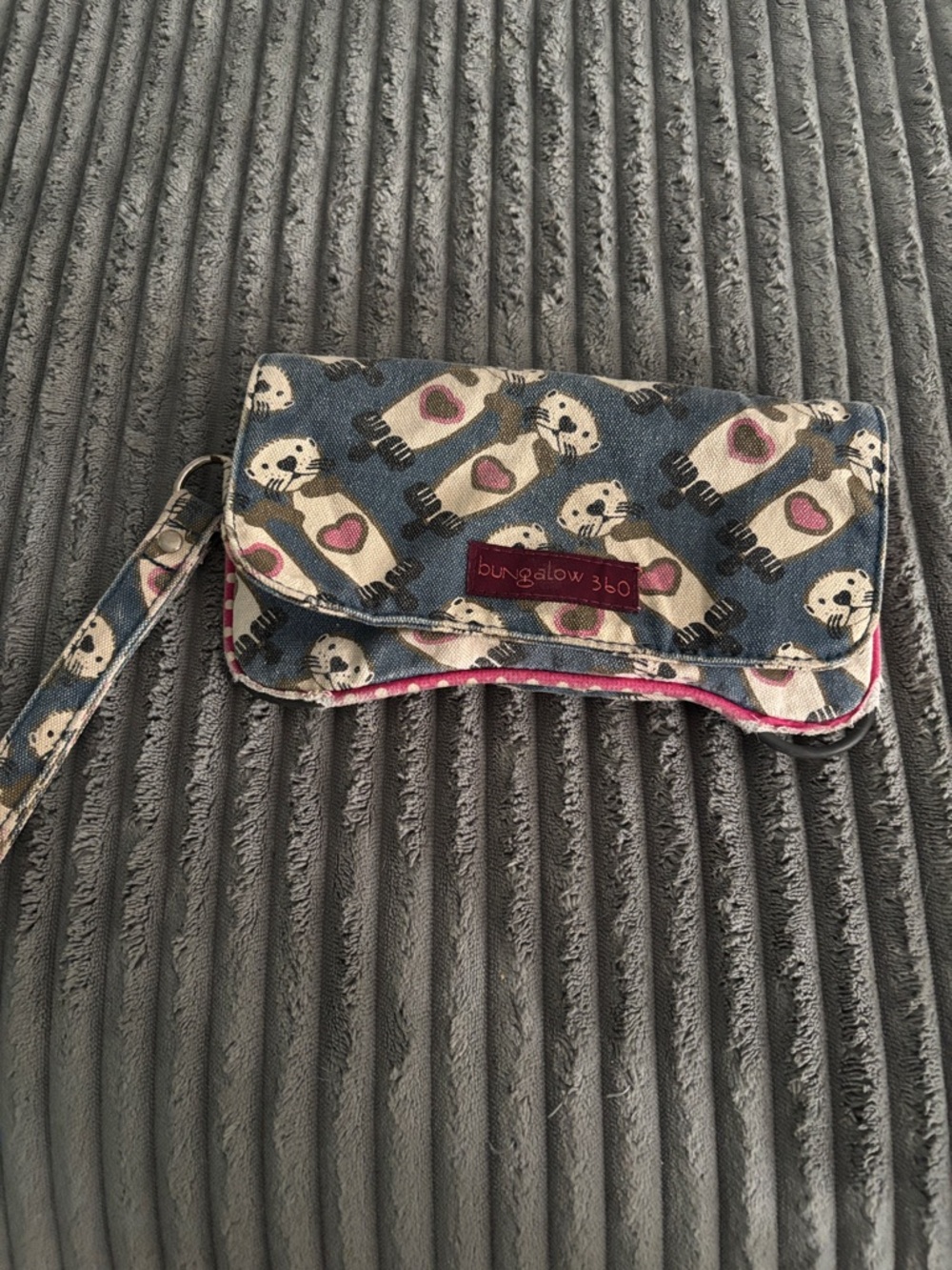 Bungalow 360 Otter Wristlet